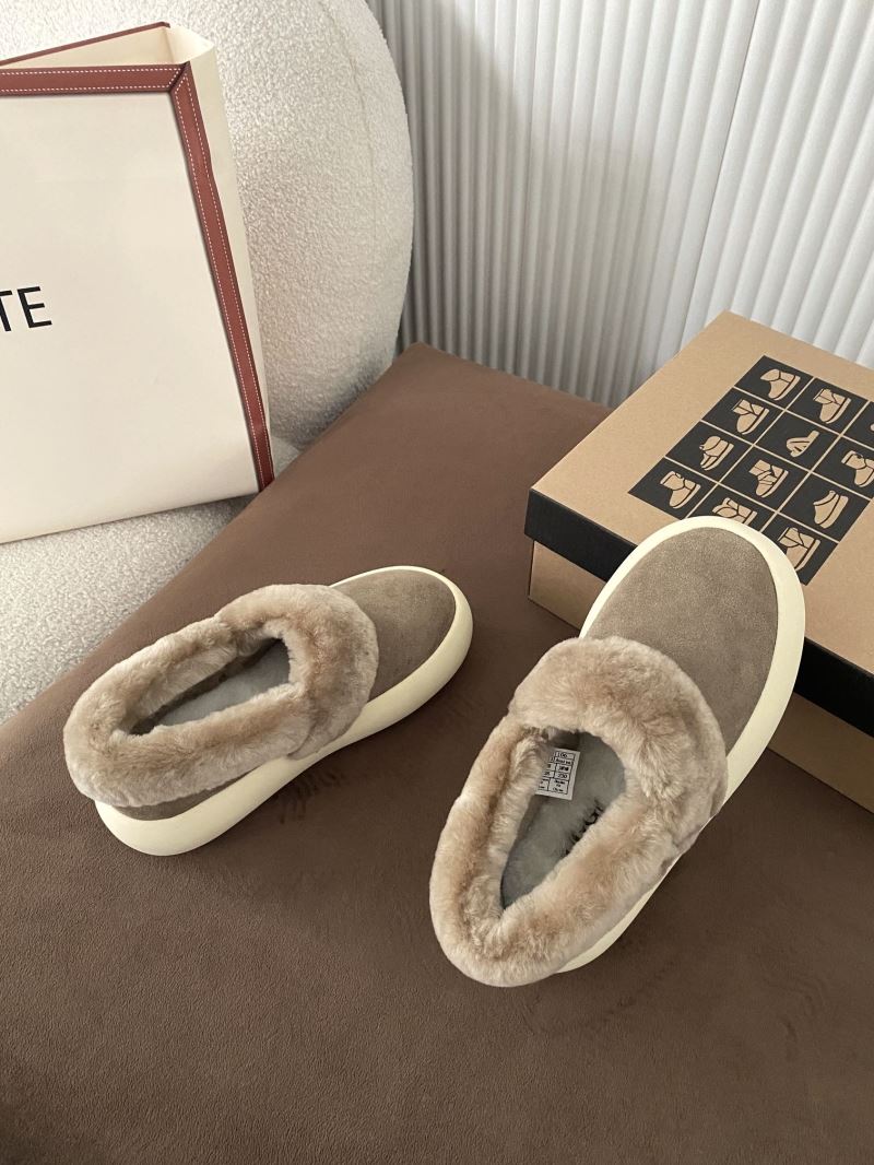 UGG Casual Shoes